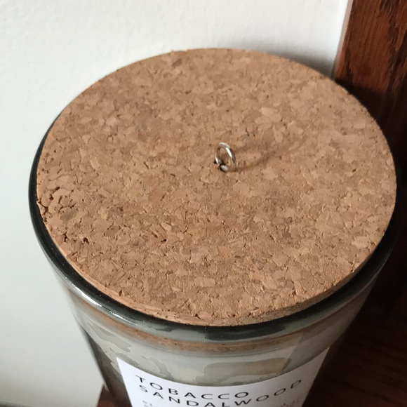 3 Wick 100 hr luxury candle-tobacco sandalwood - Picture 3 of 5